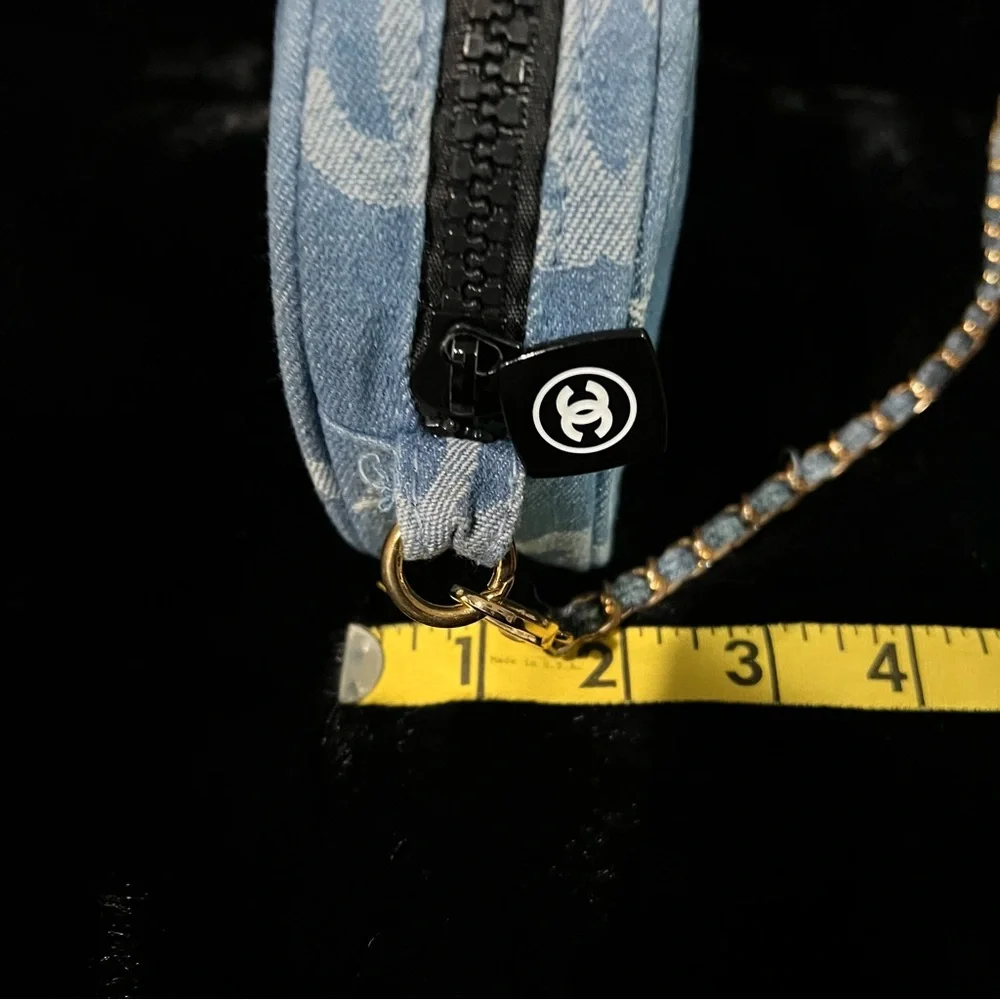 Chanel Beaute Blue Denim Logo Crossbody - Picture 11 of 12